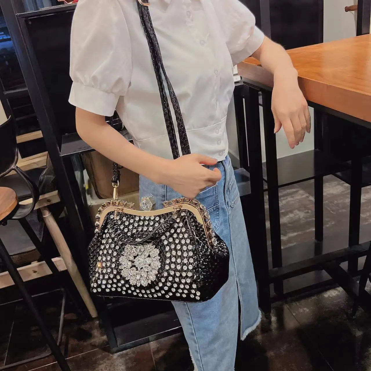 Diamonds Women's  Leather clip Rhinestone Bag