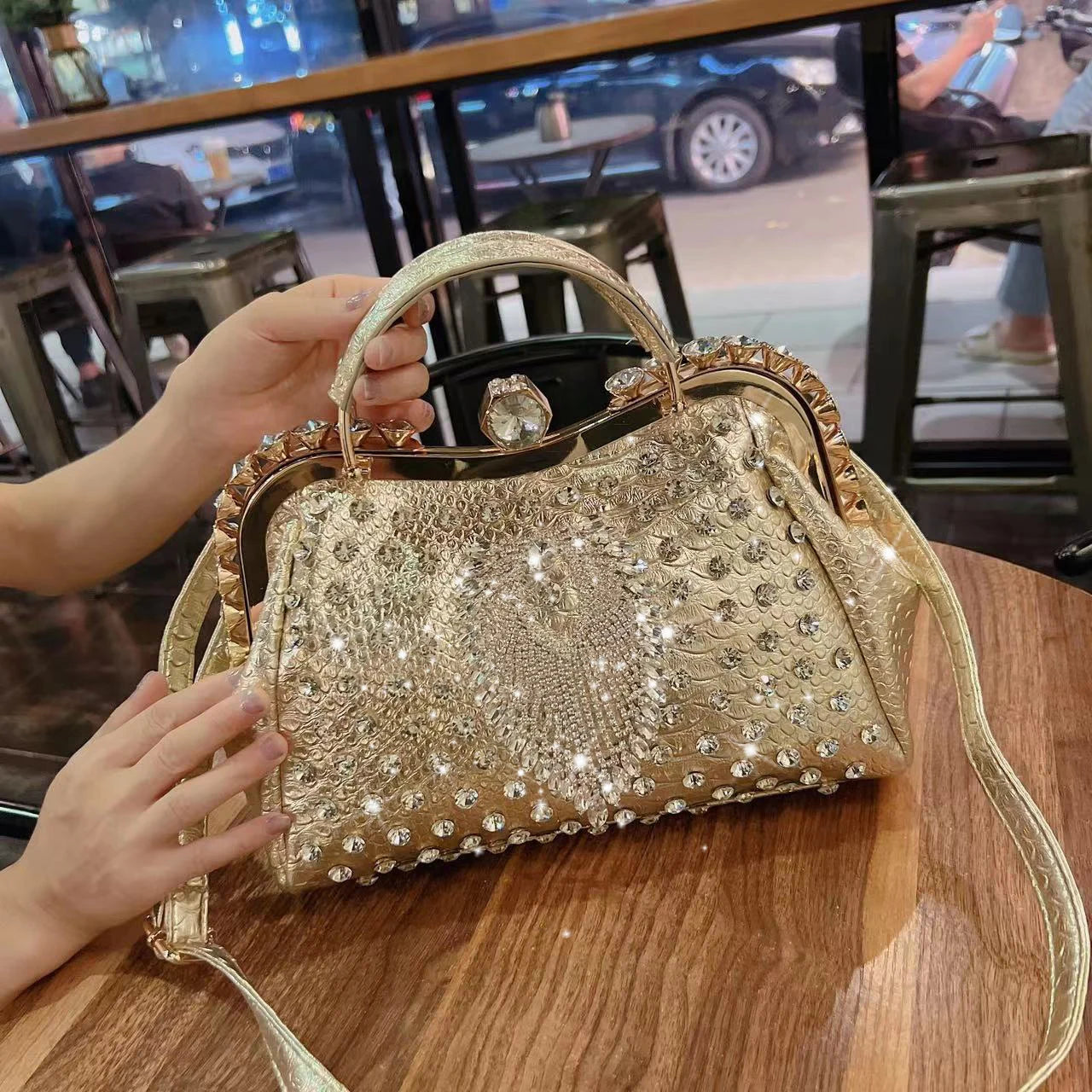 Diamonds Women's  Leather clip Rhinestone Bag