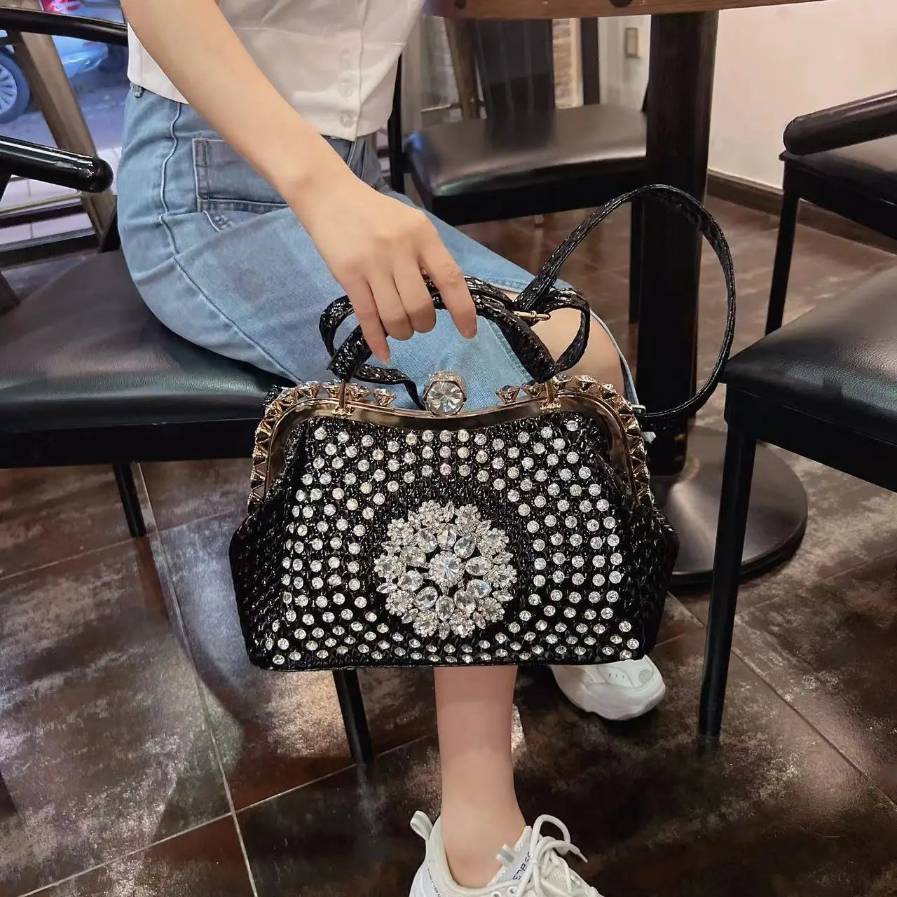Diamonds Women's  Leather clip Rhinestone Bag