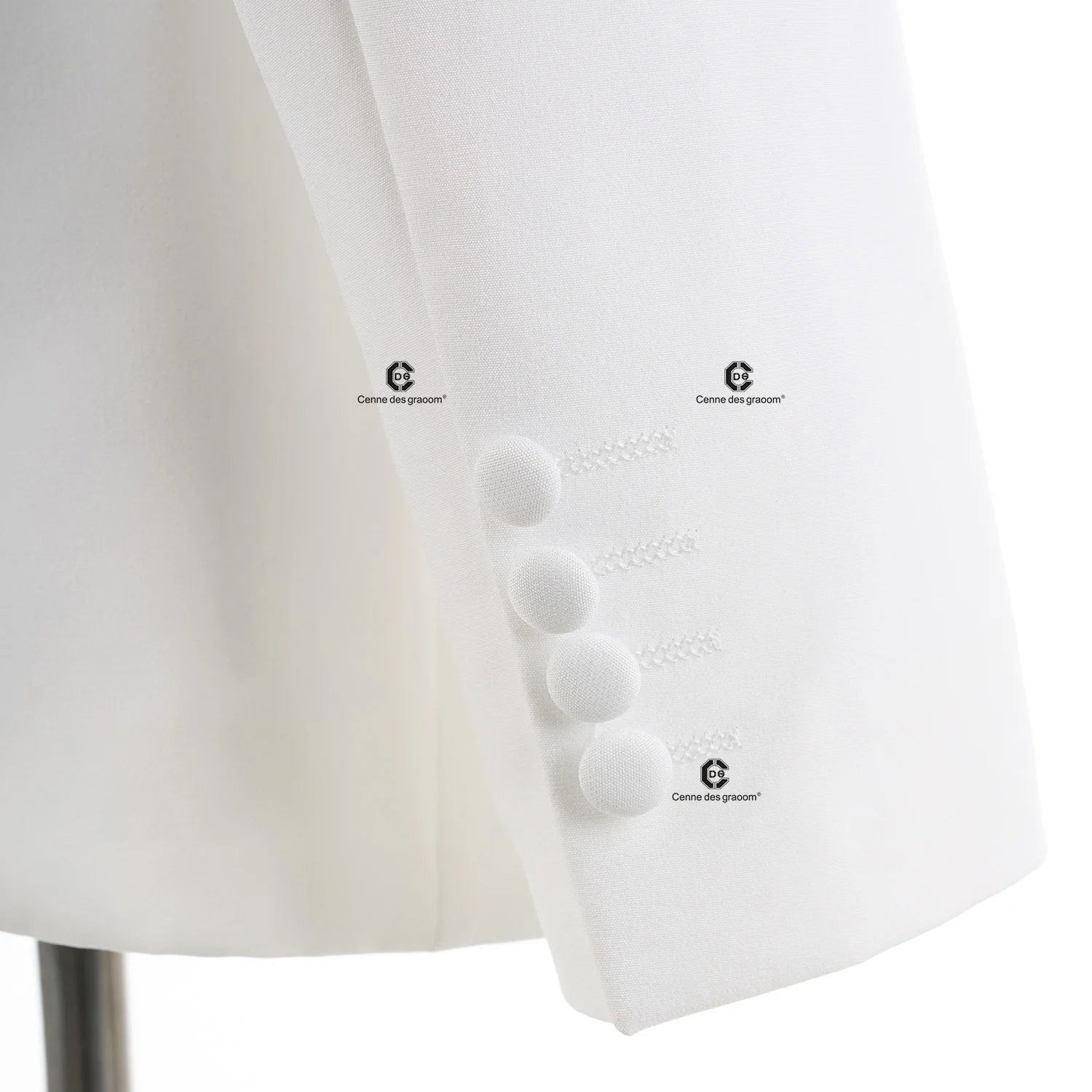 Cenne Des Graoom Men's Metal Side Release Buckle Tuxedo