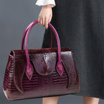 Load image into Gallery viewer, 100% Genuine leather crocodile pattern handbag Women middle-aged female shoulder messenger bag multi-layer large bags
