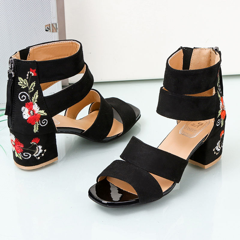 Ethnic Style Embroidered Mid-heel Sandals Women  All-match Thick Heel Elegant Retro Open Toe Embroidered Shoes