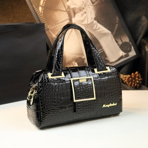 HGM New Fashion Women Handbag Shoulder Messenger Middle-aged Leather Female Bag Crocodile Pattern Portable Boston Bags