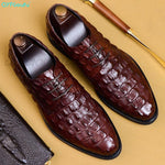 Cargar imagen en el visor de la galería, Crocodile Pattern Genuine Leather Men Oxford Shoes Pointed Toe Men Dress Shoes Big Size Lace Up Formal Shoes
